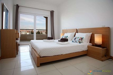 Barracuda Oura Dream Apartment