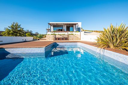 PARADISE COUNTRY VILA