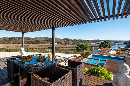 PARADISE COUNTRY VILA
